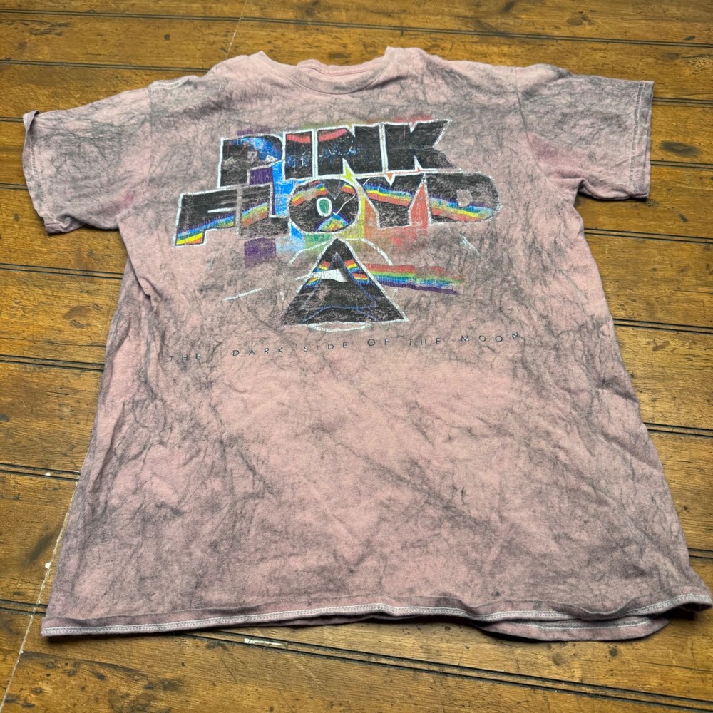Pink Floyd Dark Side of the Moon 1972 Tour Graphic T-Shirt Mineral Wash Pink M